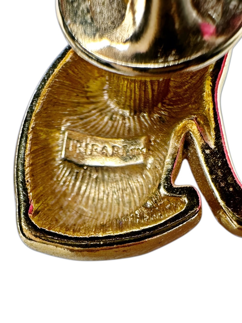 Trifari Gold Tone Cat Brooch - Picture 4 of 4